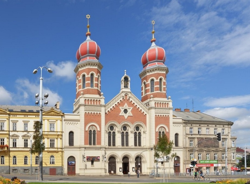 Как устроена синагоги. Архитектура, утварь, общественная молитва. Онлайн-курс рава Ури Суперфина (Израиль)