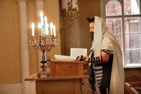 молитва в синагоге