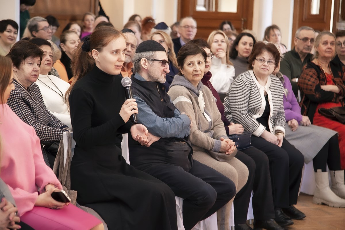 В Синагоге состоялась встреча с худруком театра Шалом