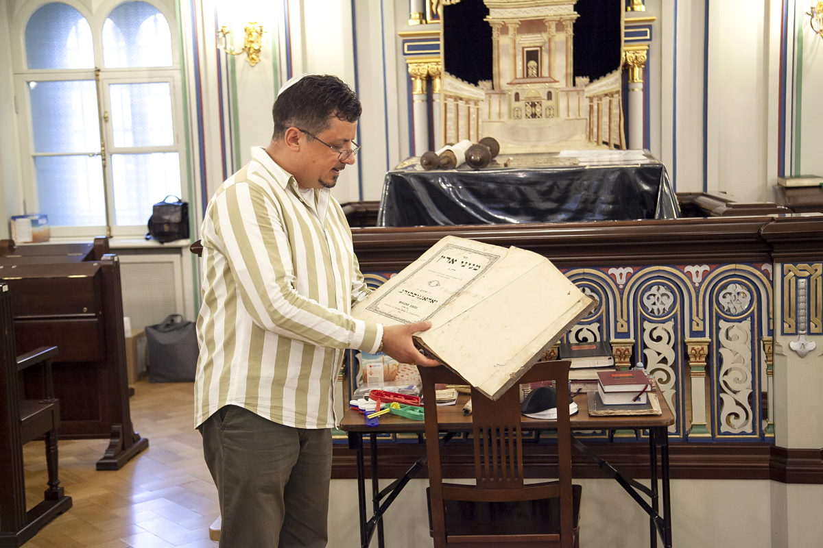 Открылась программа Знакомьтесь Синагога и евреи