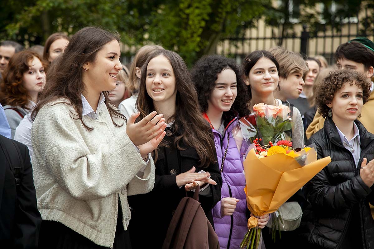 День знаний в еврейской школе Менахем