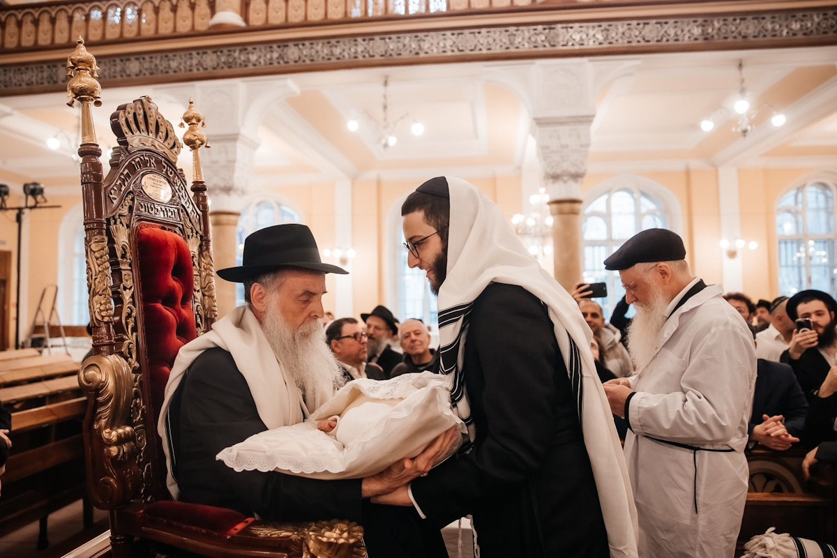 Брит у внука раввина Шауля Брука поздравление