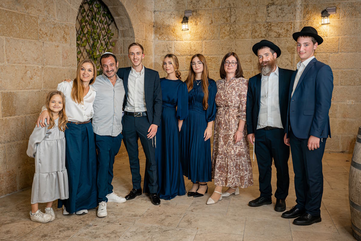 Семья Братуковых поздравление с помолвкой дочери