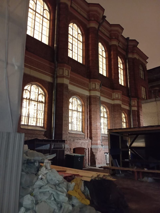 В годовщину Хрустальной Ночи в Синагоге не гас свет