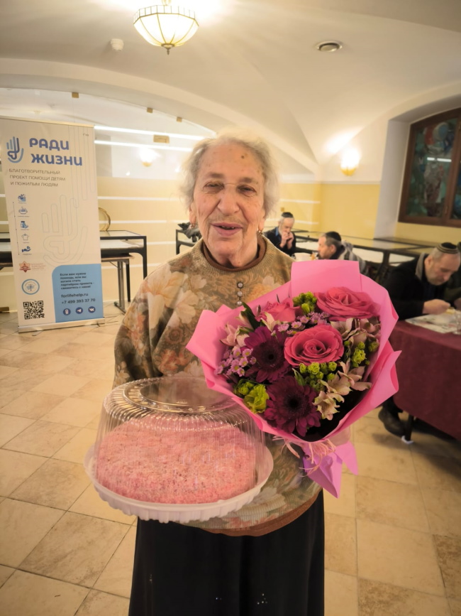 Поздравляем наших старейших прихожан с днем рождения
