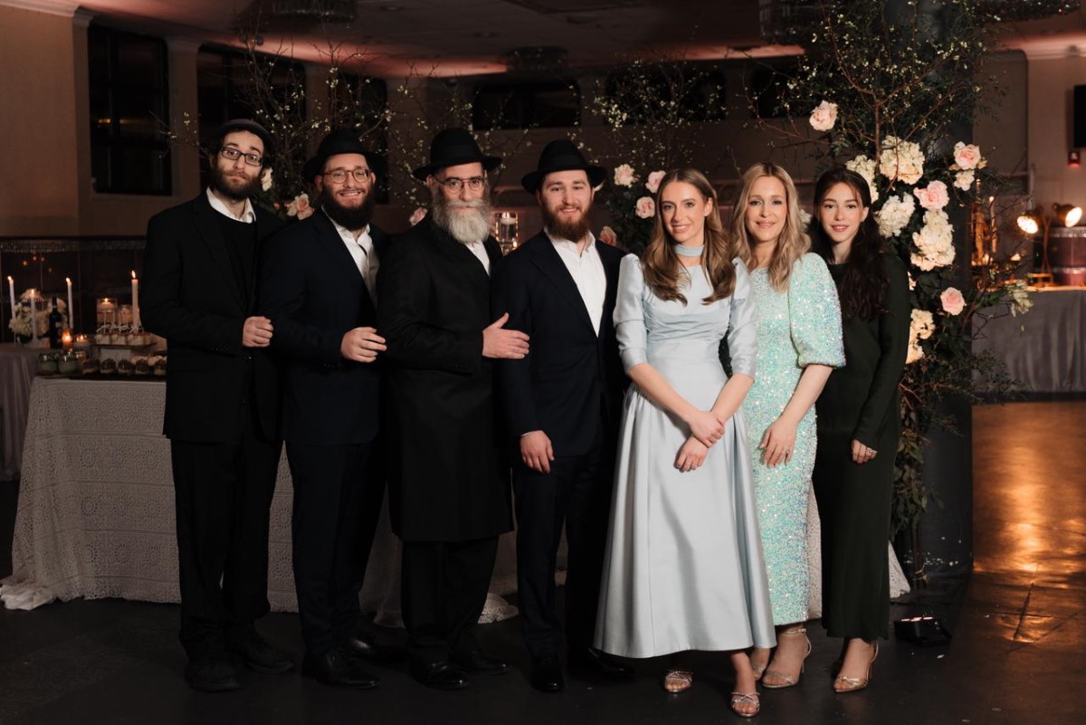 Нисан Певзнер поздравление с помолвкой 