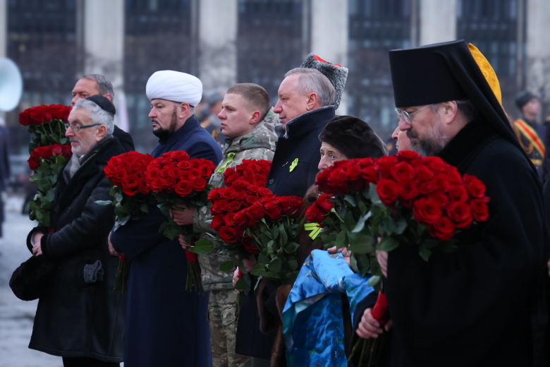 Председатель общины принял участие в возложении цветов 18 января