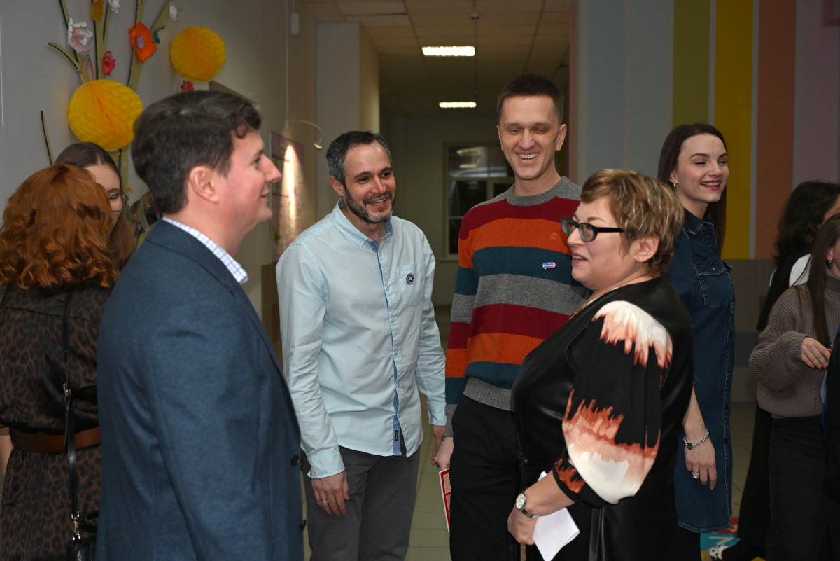 Еврейская школа Менахем Петербург 30 лет