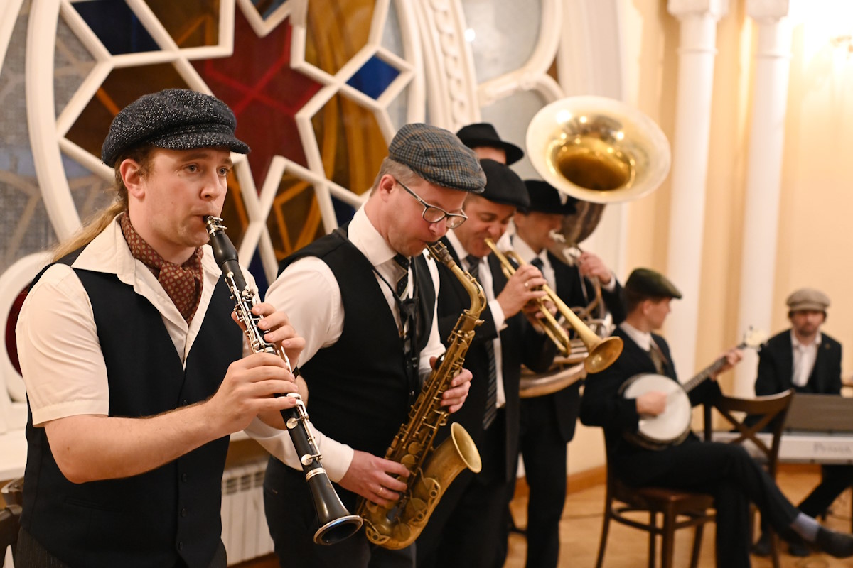 В Синагоге состоялся концерт Easy Winners
