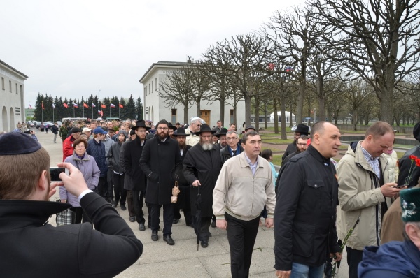 Еврейская община спб возложение венков на пискаревском